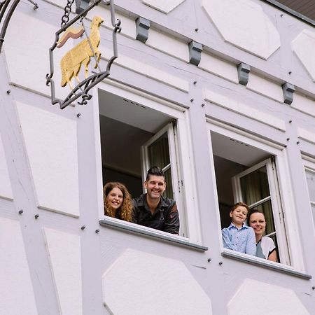 Hotel Restaurant Lamm Rosswag Файинген-ан-дер-Энц Экстерьер фото