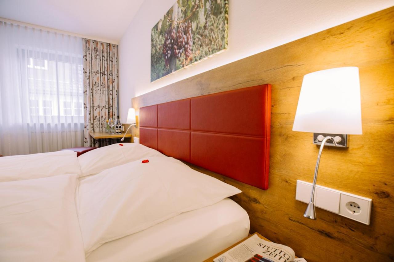 Hotel Restaurant Lamm Rosswag Файинген-ан-дер-Энц Экстерьер фото