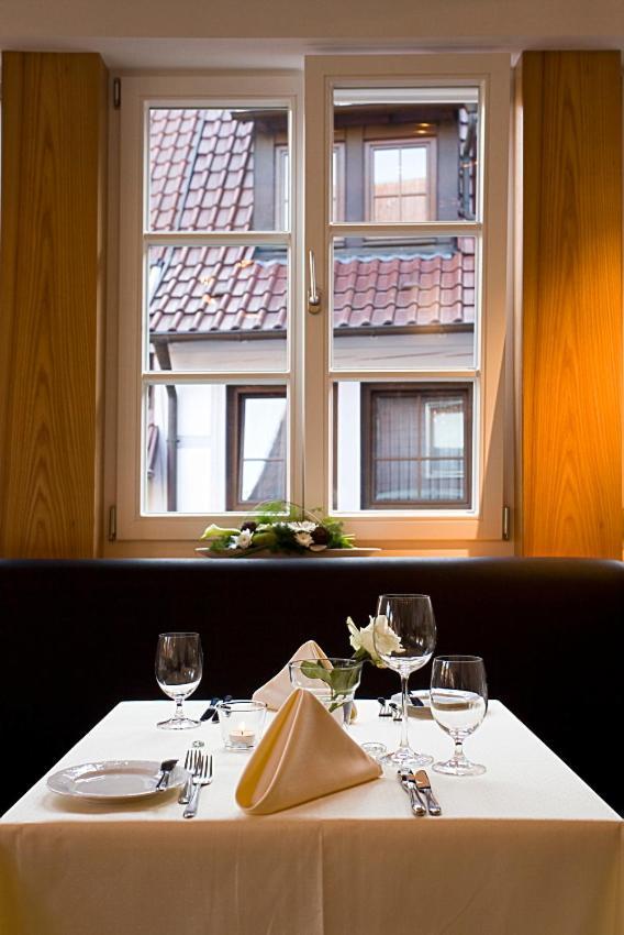 Hotel Restaurant Lamm Rosswag Файинген-ан-дер-Энц Экстерьер фото
